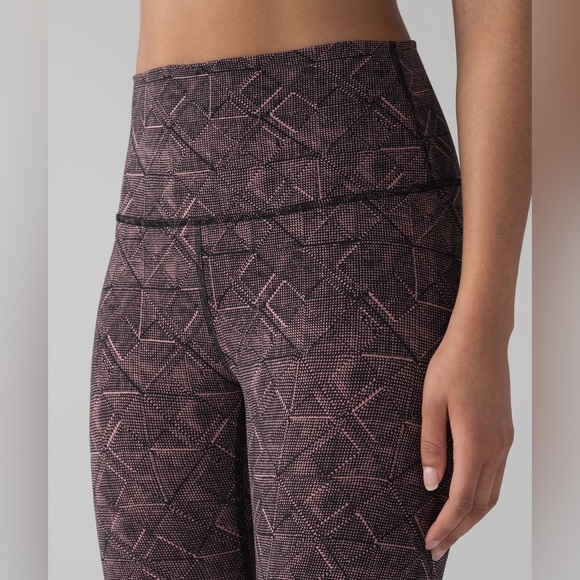 Lululemon Wunder Under Crop Formation Quicksand Black 4 - Picture 1 of 12